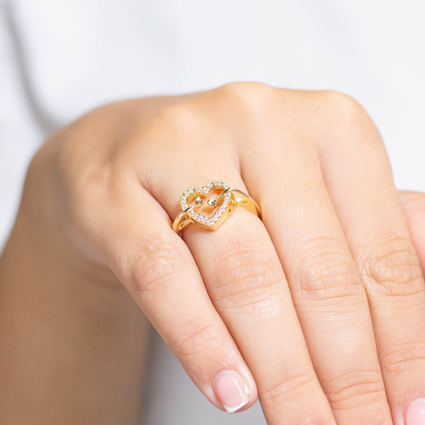 Anillo silueta corazon