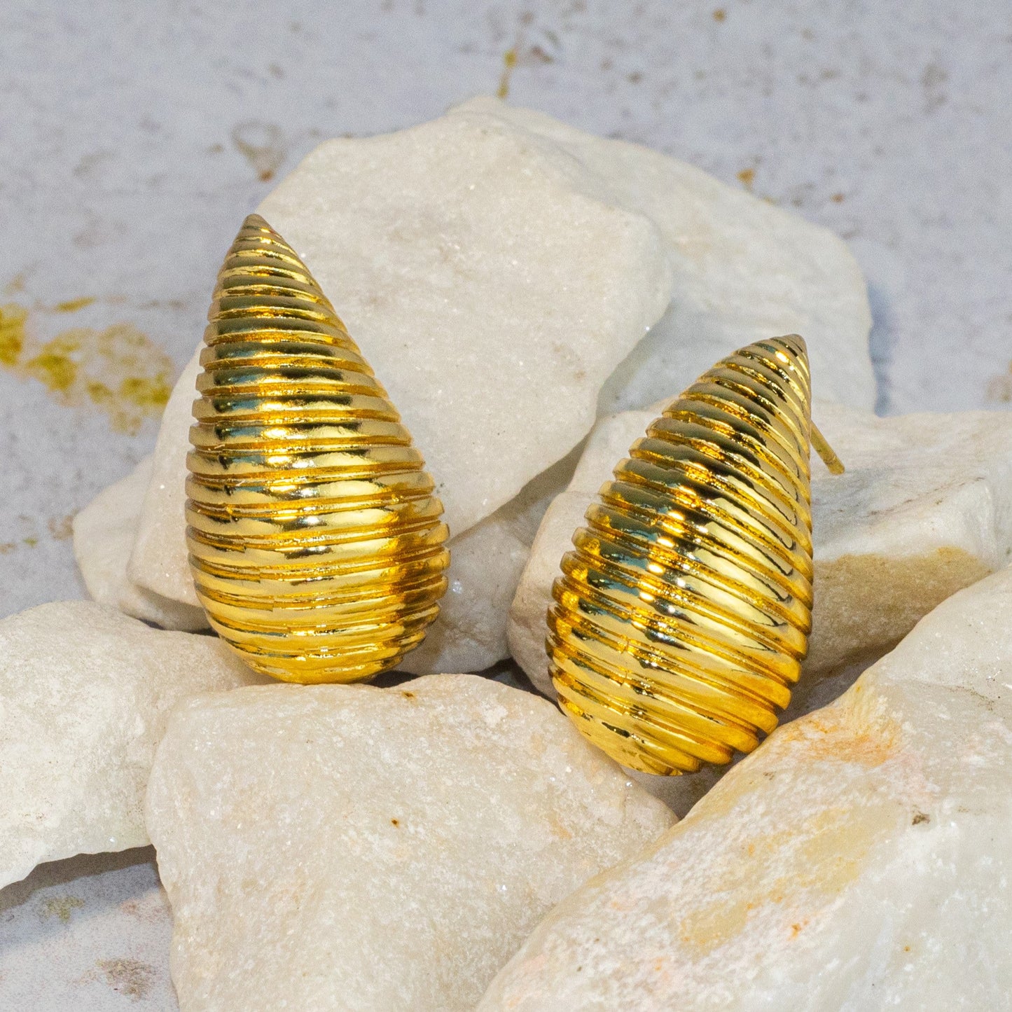 Arete gota tallada (3cm)
