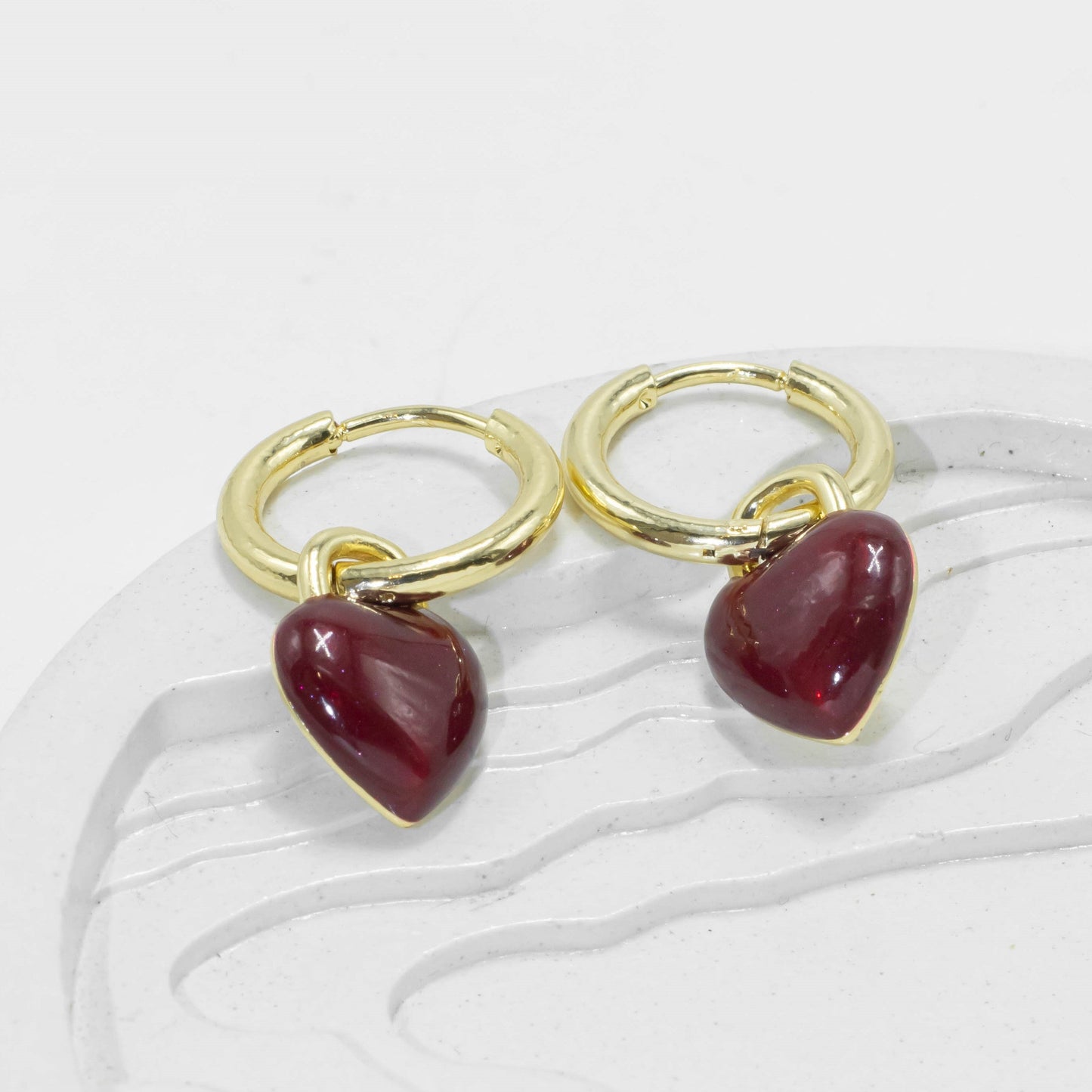 Arete dije corazón esmaltado