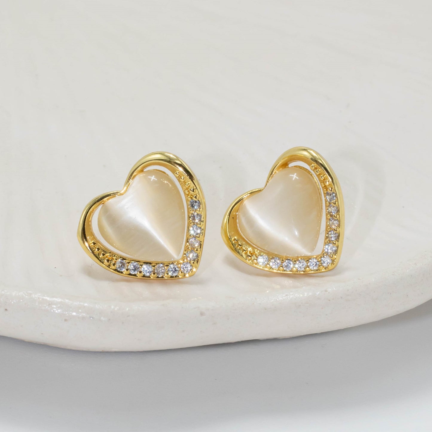 Arete corazón microzircones