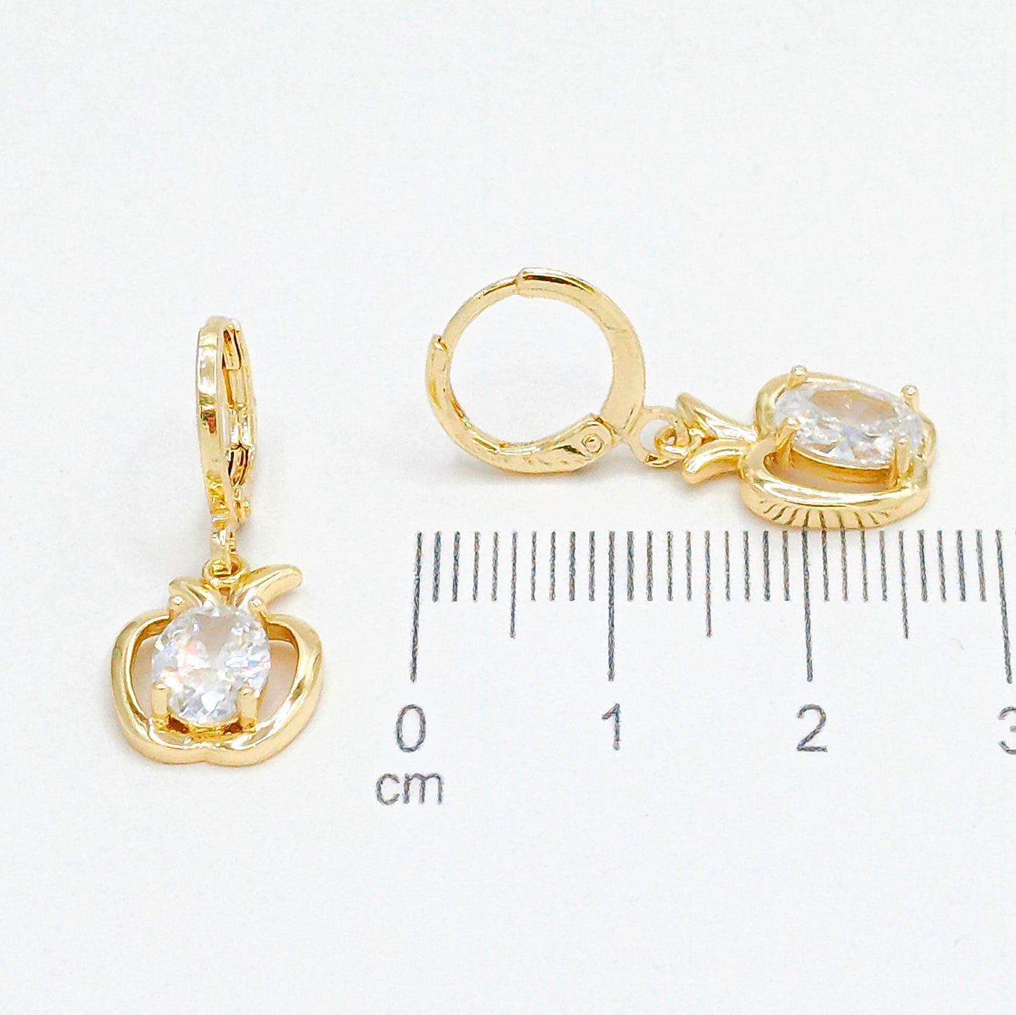 Cdga pequeña manzana zircón