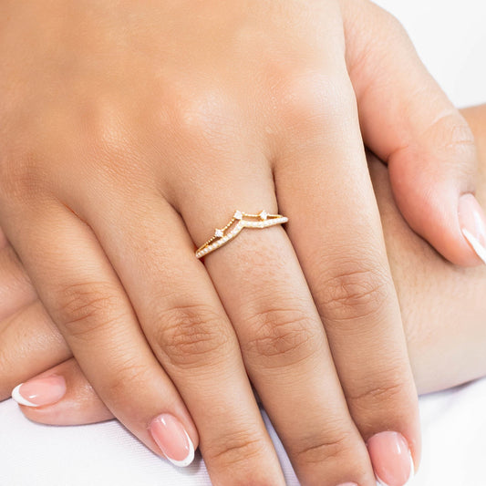 Anillo corona perlas