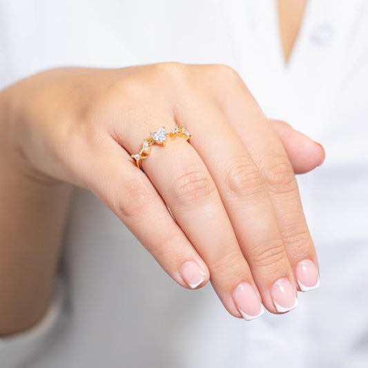 Anillo corazon zircón