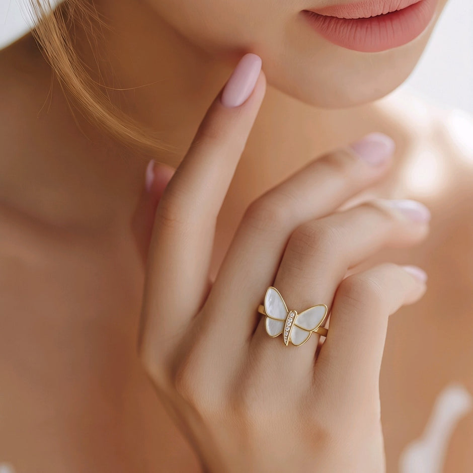 Anillo mariposa resina