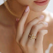 Anillo cruz resina