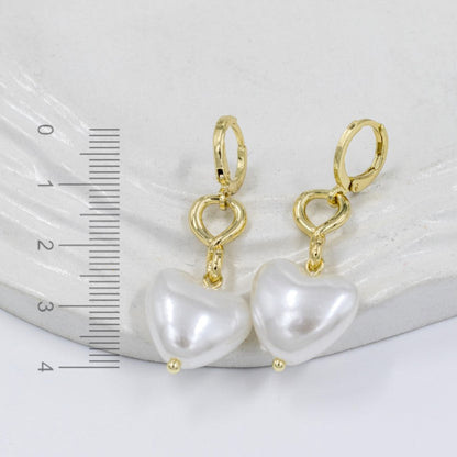 Arete corazon nácar (4cm)