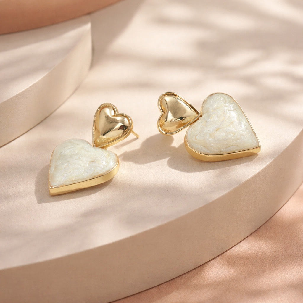 Arete corazón perlado