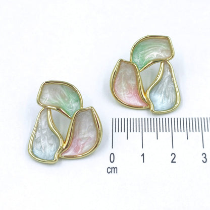 Arete esmaltado pastel