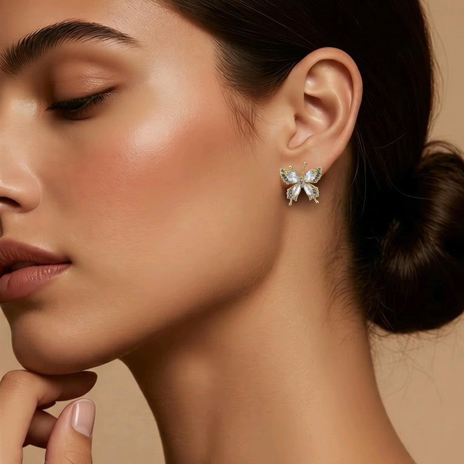 Arete mariposa cristal