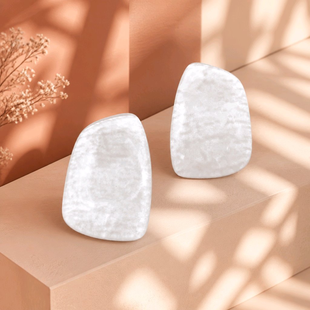 Arete resina blanca