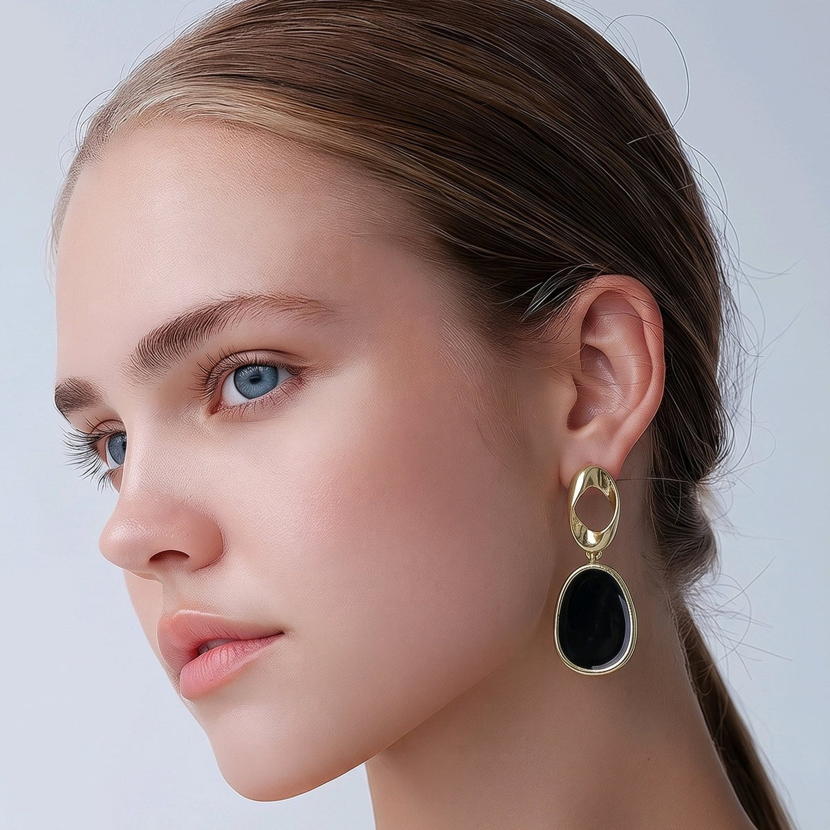 Arete óvalo negro