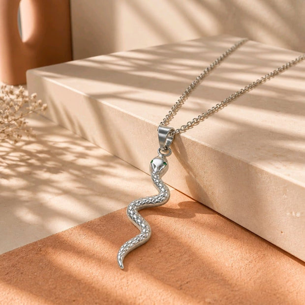 Cadena serpiente ojos esmeralda