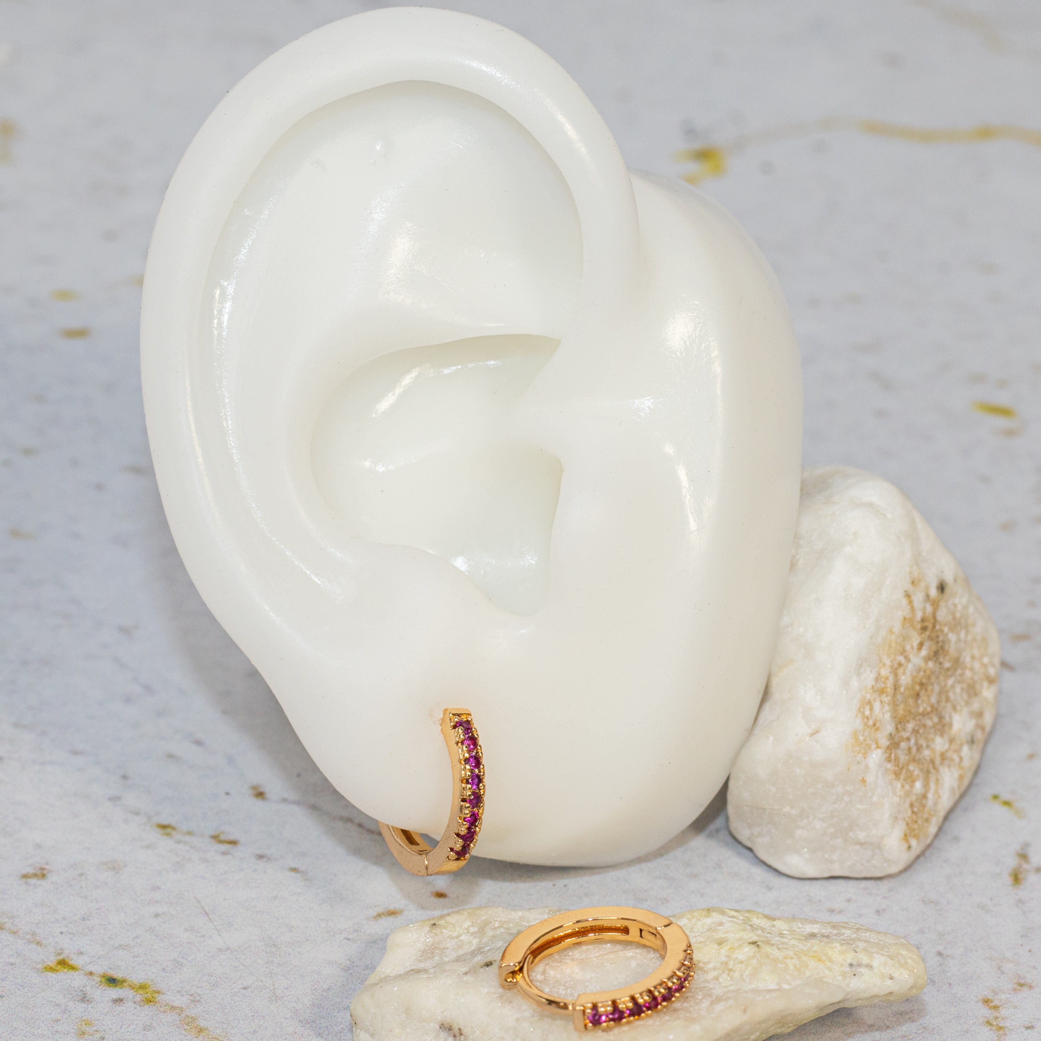 Cdga pequeña microzircones magenta (12mm)