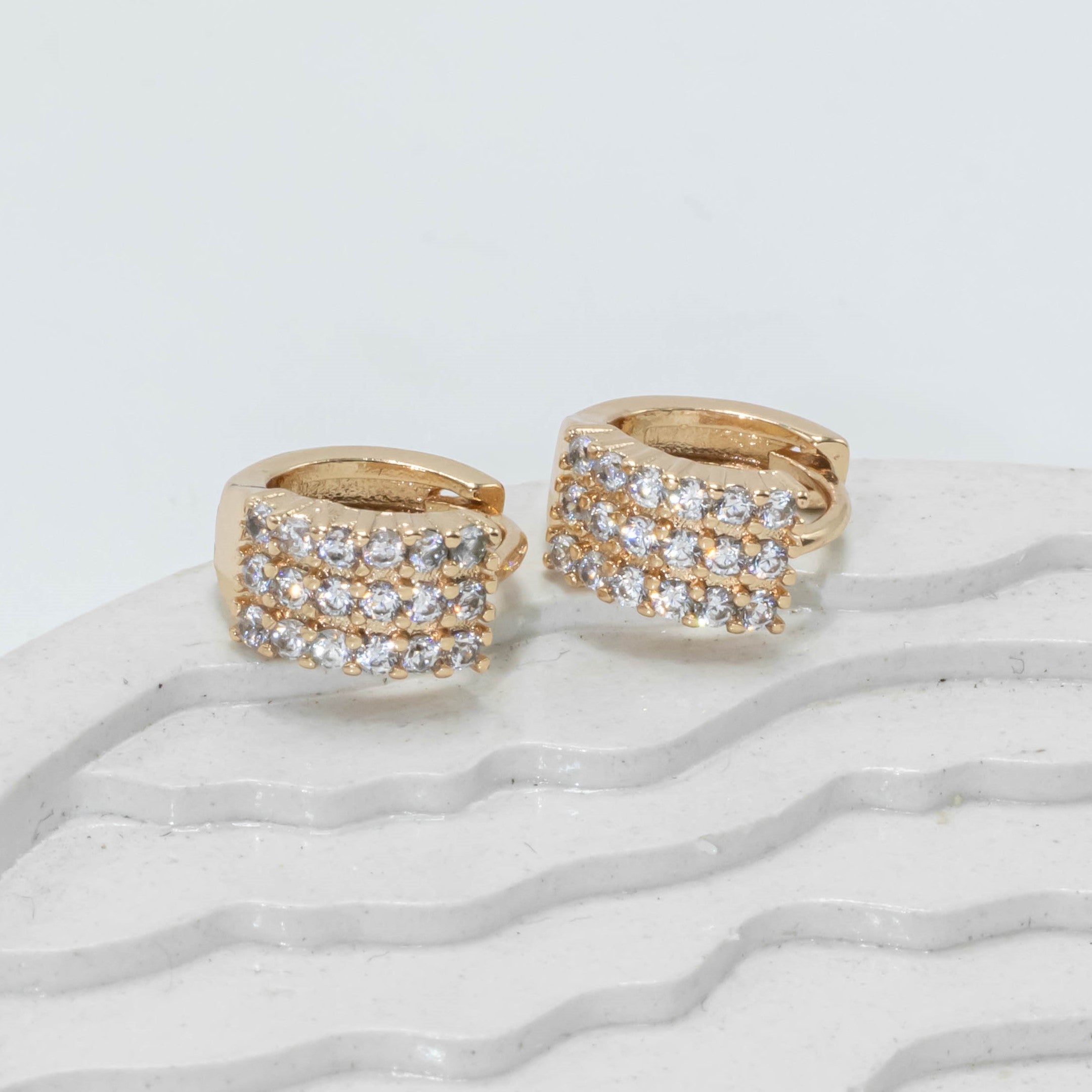 Cdga pequeña microzircones