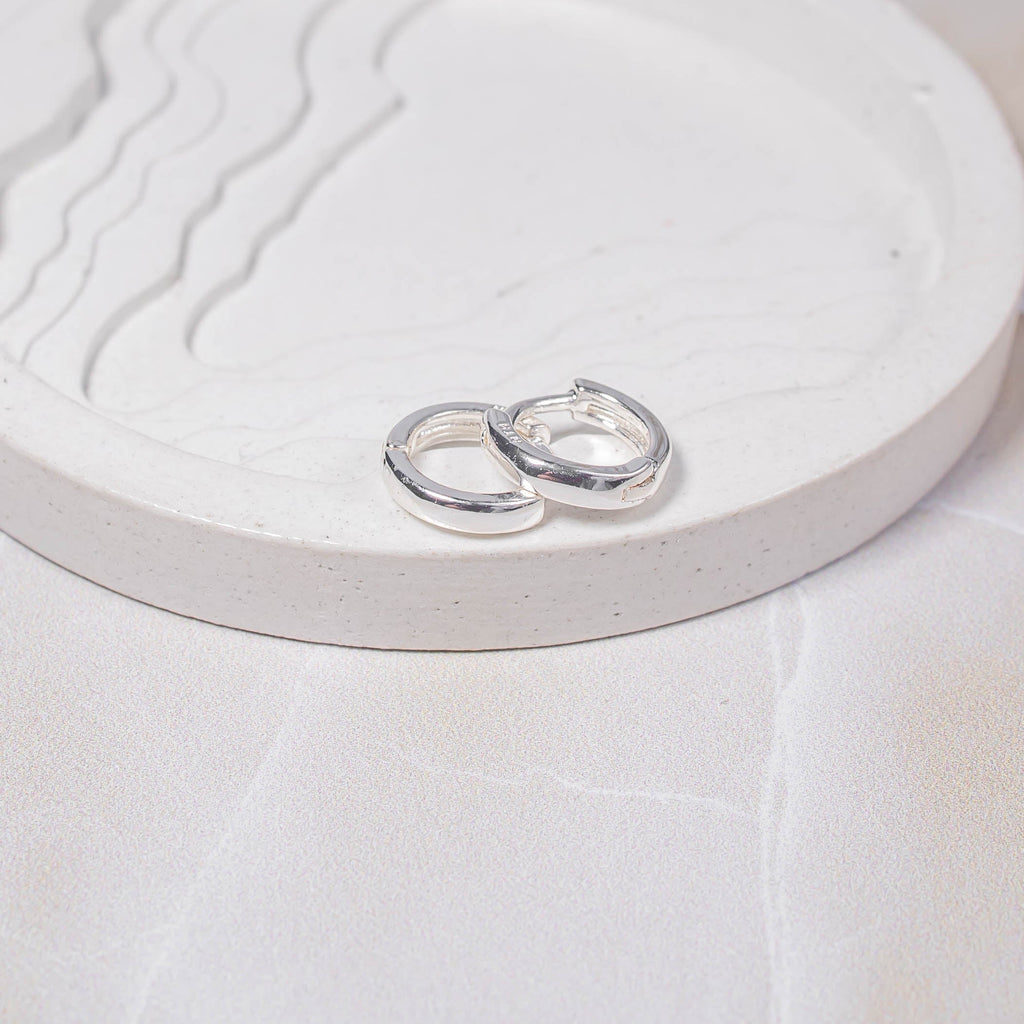 Candonga pequeña lisa plata