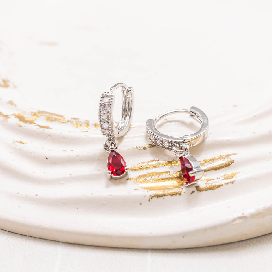 Candonga pequeña gota roja