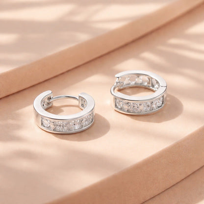 Candonga pequeña baño de plata zircón