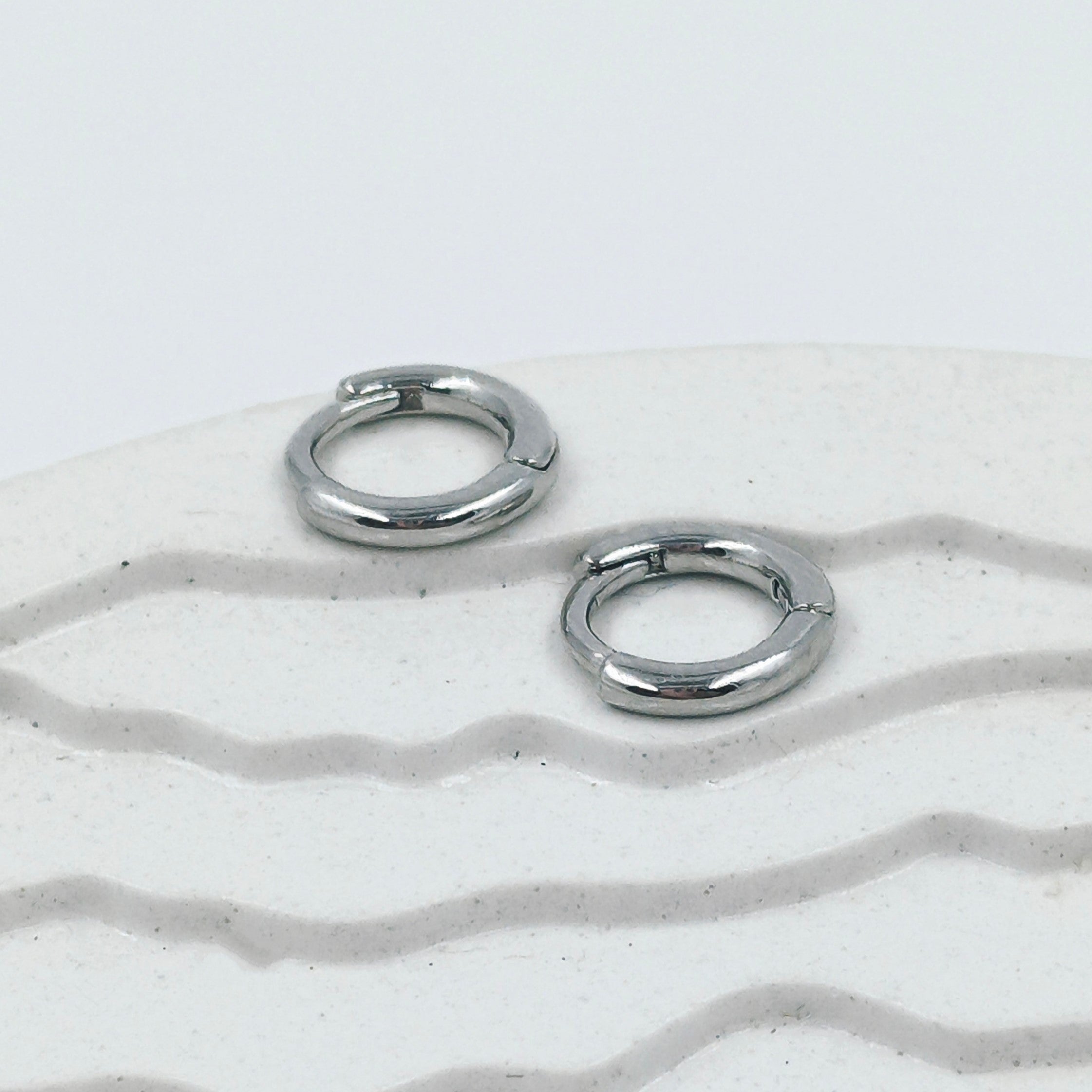 Cdga Pequeña delgada