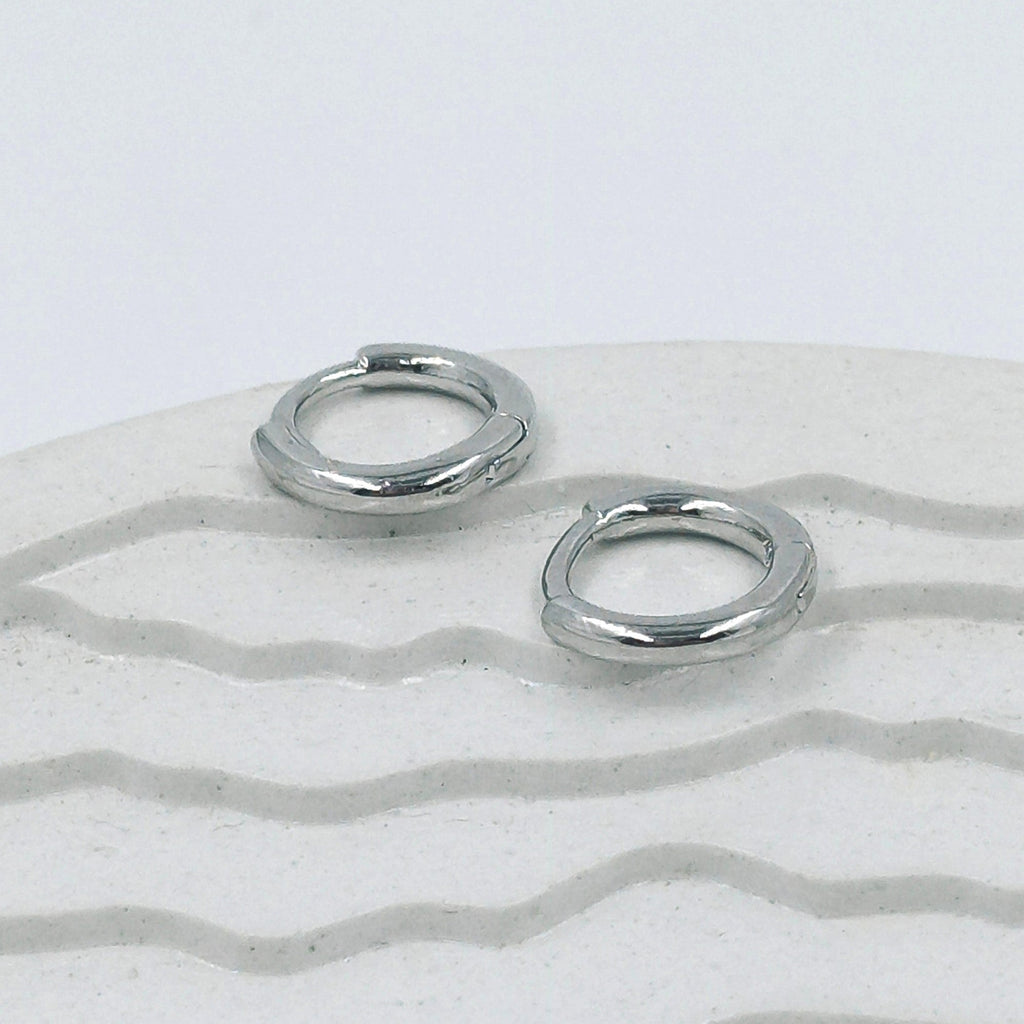 Cdga Pequeña delgada