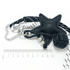 Llavero estrella B&W