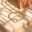 Pulsera conectada a dedo aros