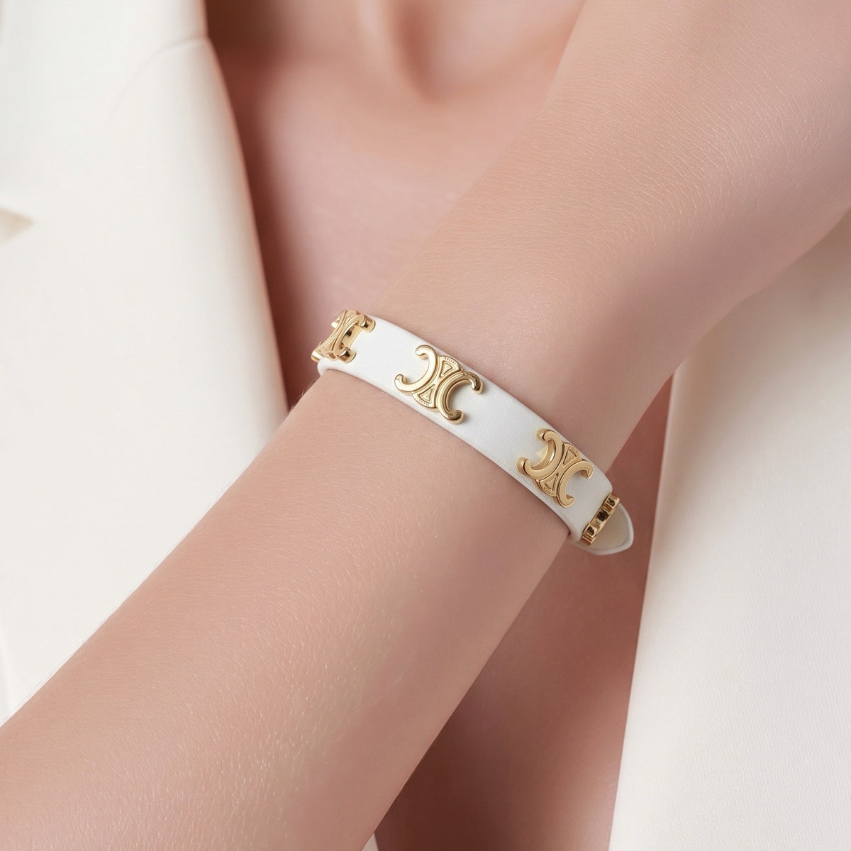 Pulsera celine cuero balnca