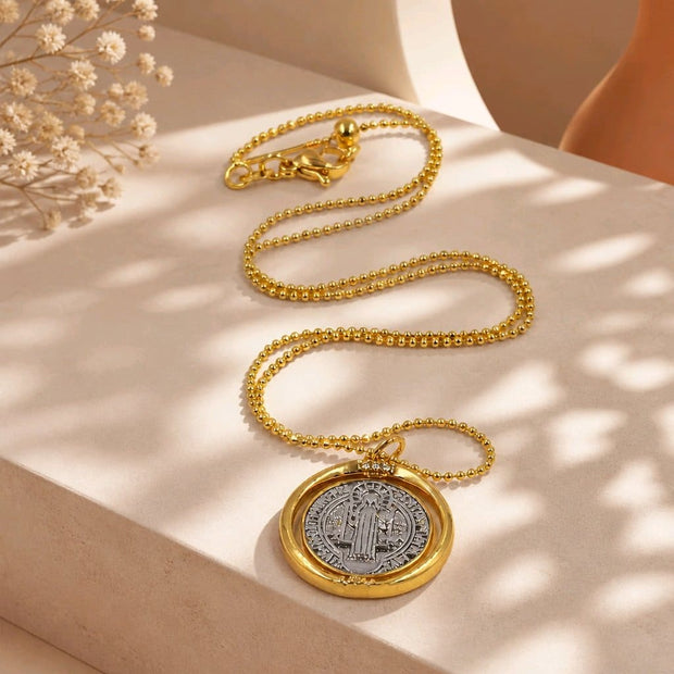 Collar rodio medallita