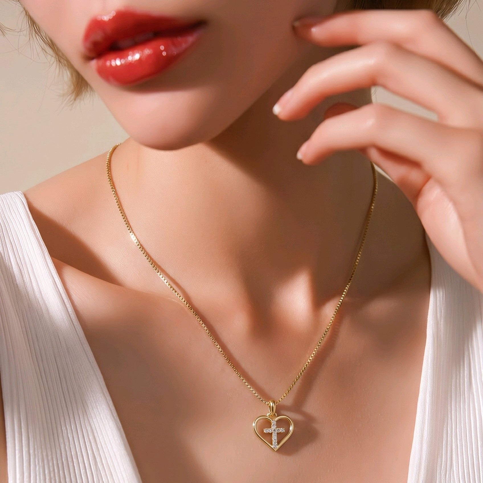 Collar rodio corazón cruz