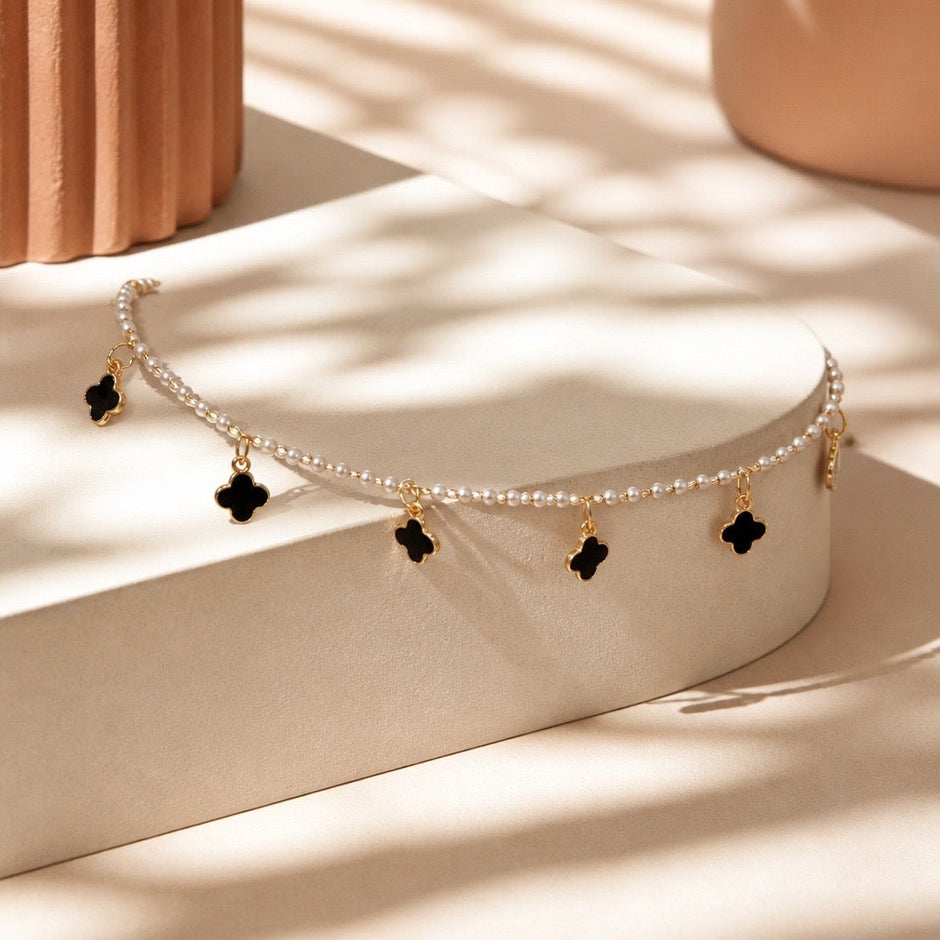Tobillera mini perlas van cleef negro